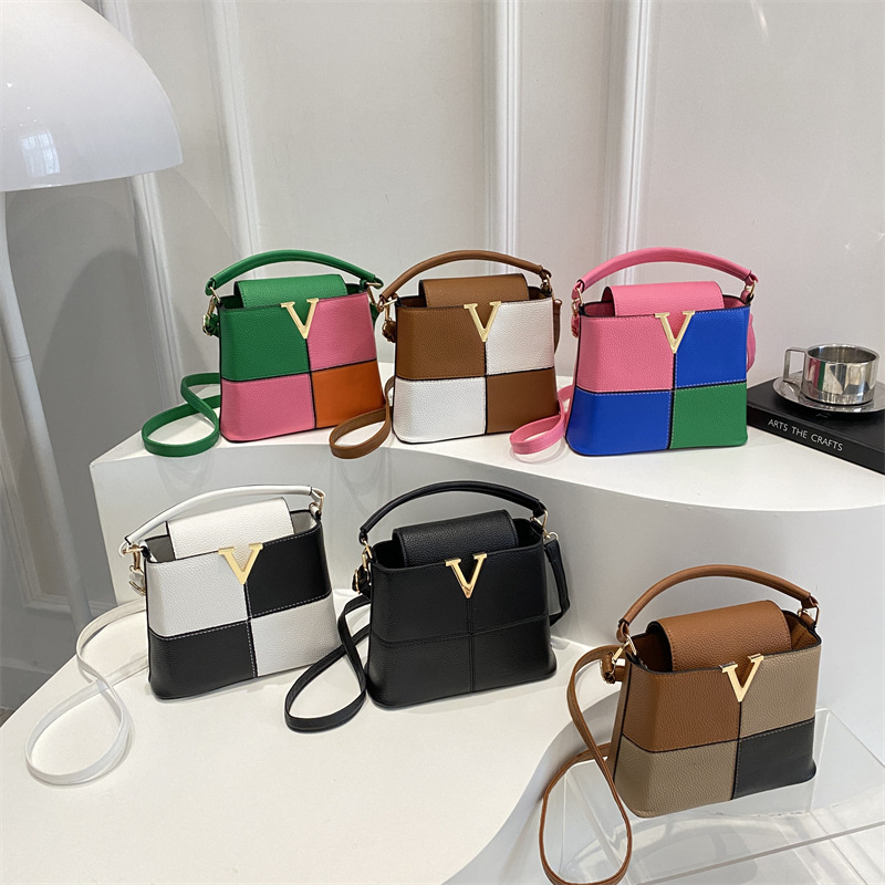 Bolsos Mini Tote Chic con Logo - Women'S Accessories Louis Vuitton reseña y precio