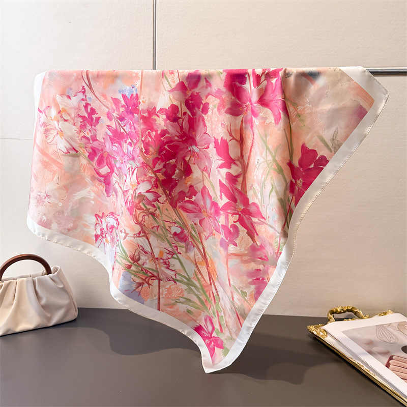 Nuevo Pañuelo Cuadrado de Seda - Women Accessories Brands reseña y precio