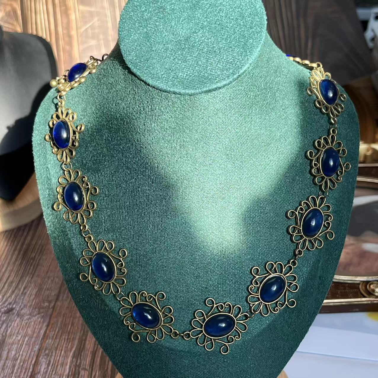 Collar histórico de Reina Anne - Women Accessories Bracelet reseña y precio